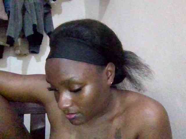 SweetKimmie webcam