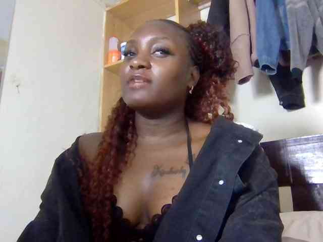 SweetKimmie webcam