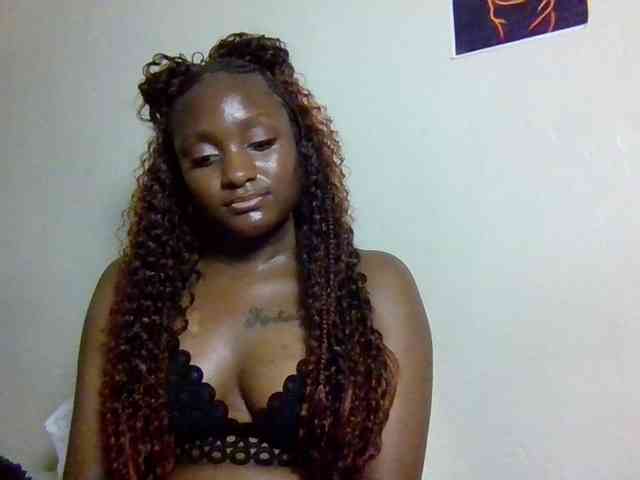 SweetKimmie webcam