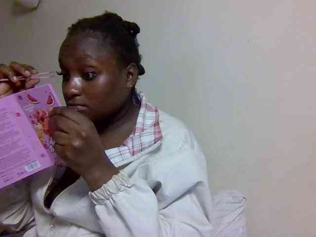 SweetKimmie webcam