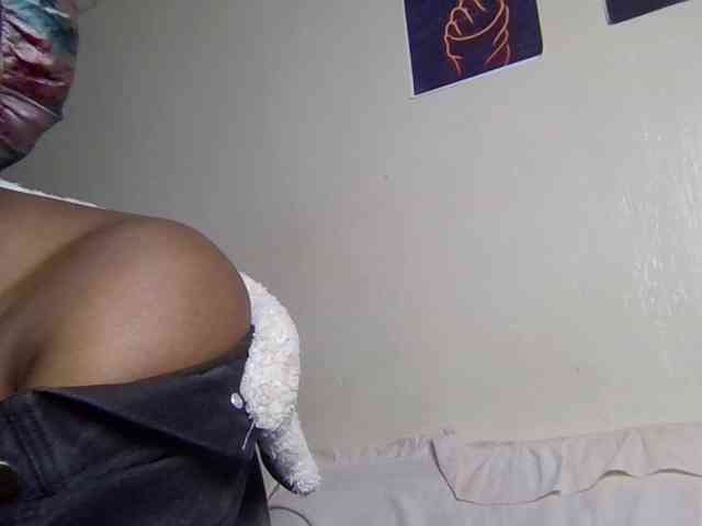 SweetKimmie webcam