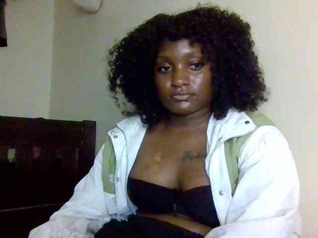 SweetKimmie webcam