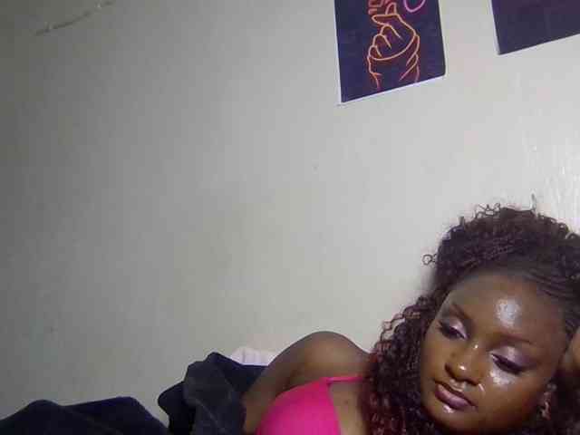 SweetKimmie webcam