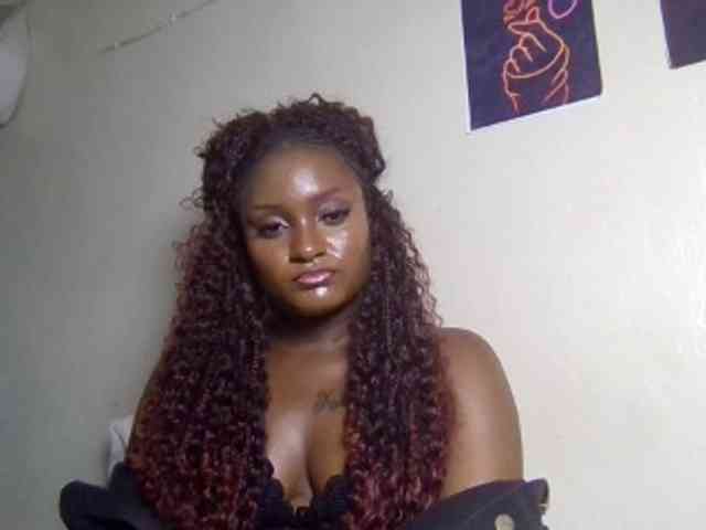 SweetKimmie webcam