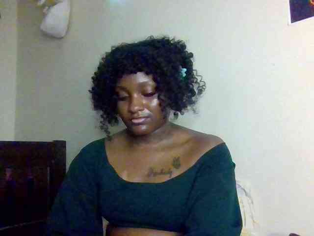 SweetKimmie webcam
