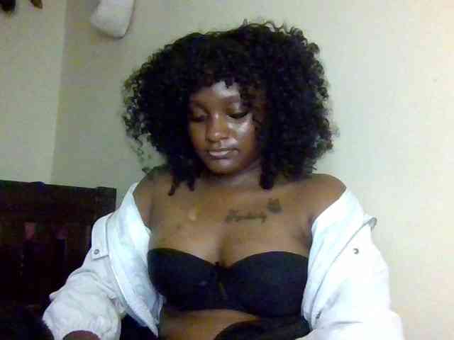 SweetKimmie webcam