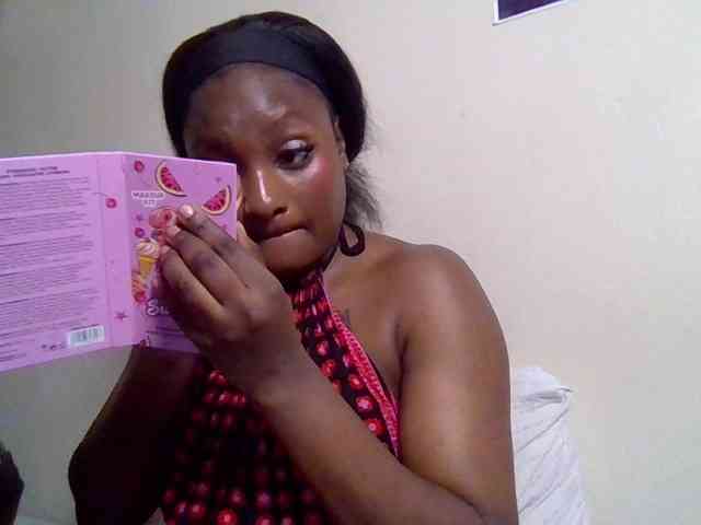 SweetKimmie webcam