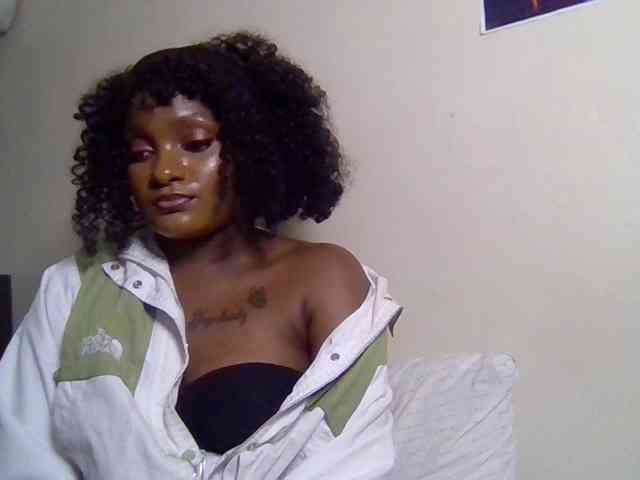 SweetKimmie webcam