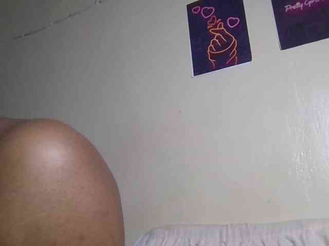 SweetKimmie webcam
