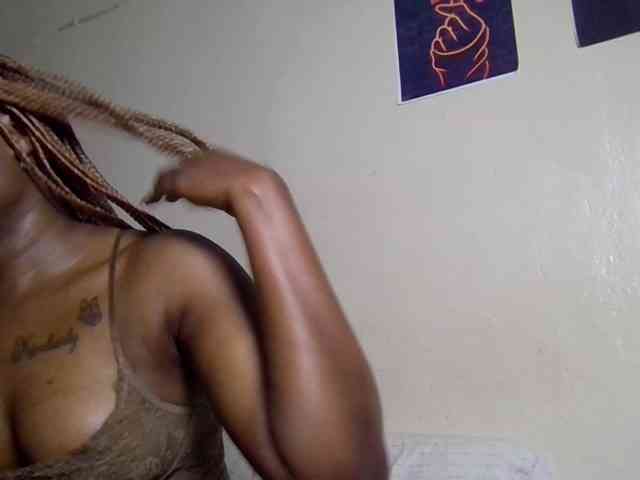 SweetKimmie webcam