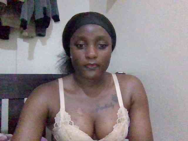 SweetKimmie webcam