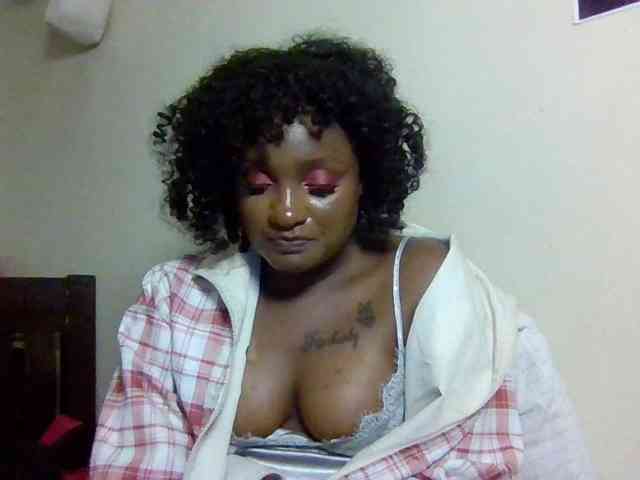SweetKimmie webcam