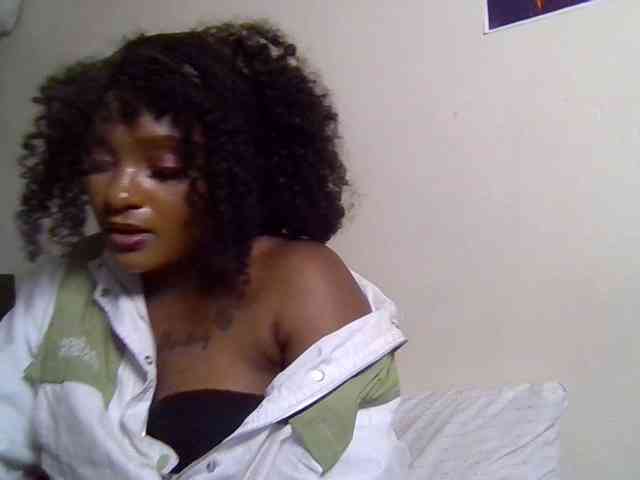 SweetKimmie webcam