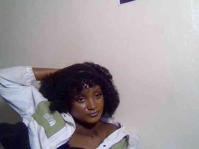 SweetKimmie webcam