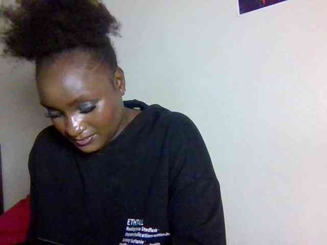 SweetKimmie webcam