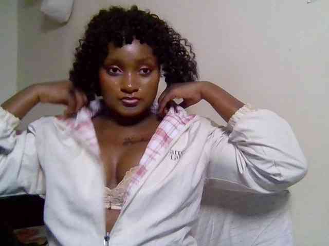 SweetKimmie webcam
