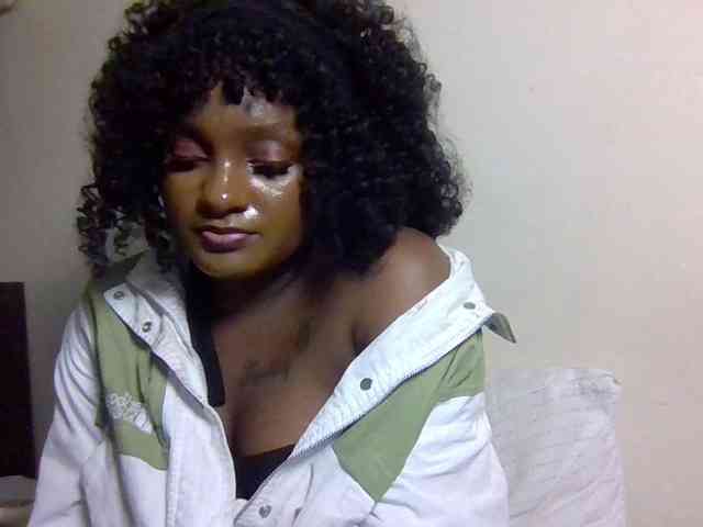 SweetKimmie webcam