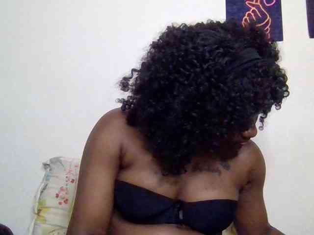 SweetKimmie webcam