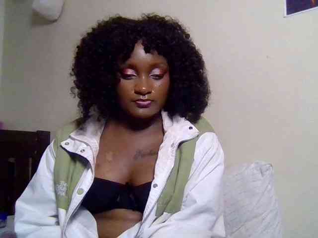 SweetKimmie webcam