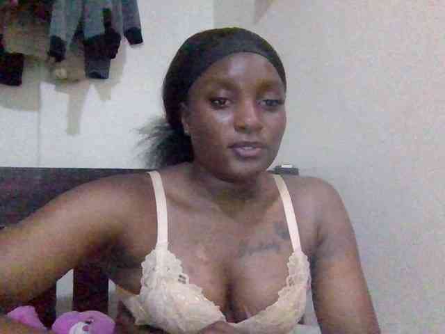 SweetKimmie webcam