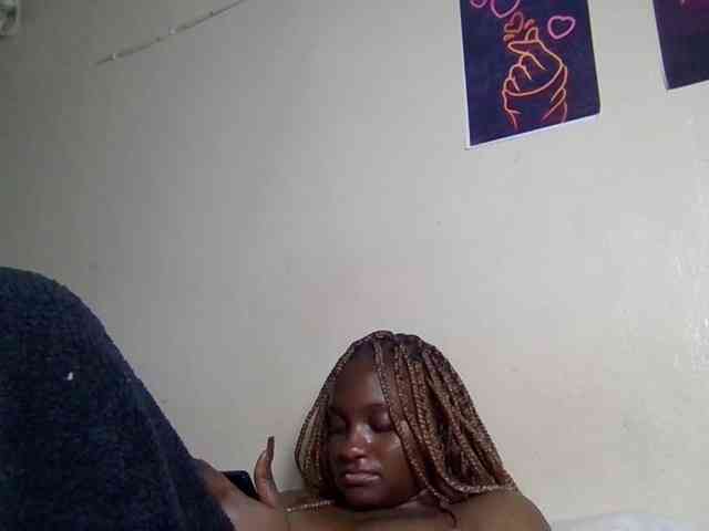 SweetKimmie webcam