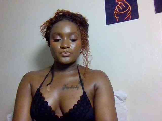 SweetKimmie webcam