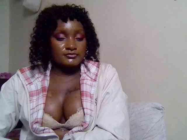 SweetKimmie webcam
