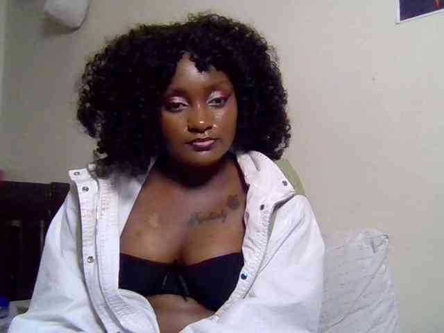 SweetKimmie webcam