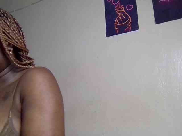 SweetKimmie webcam