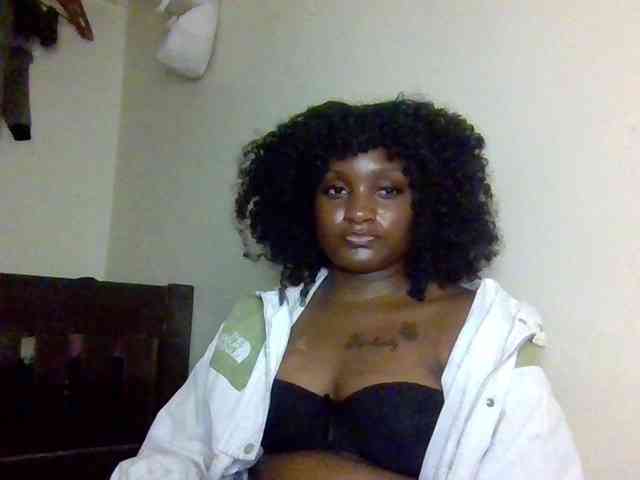 SweetKimmie webcam