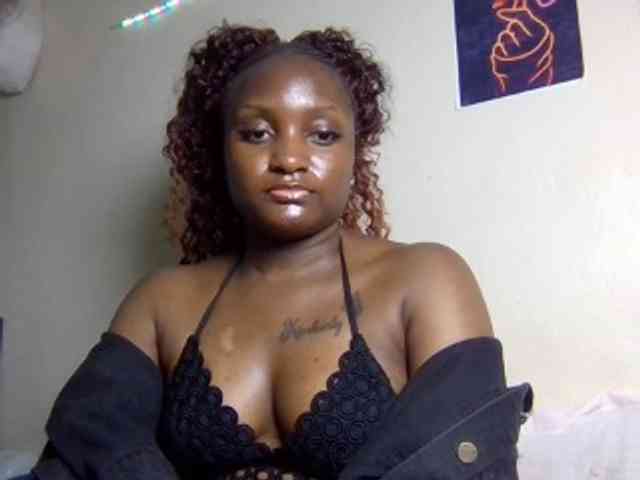 SweetKimmie webcam