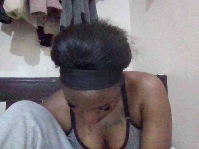 SweetKimmie webcam