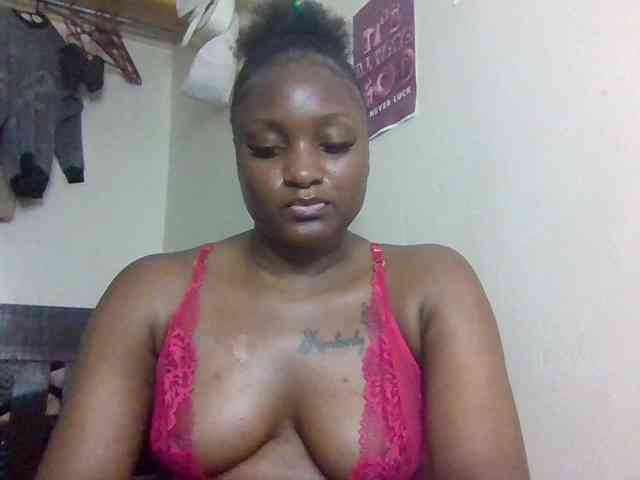 SweetKimmie webcam