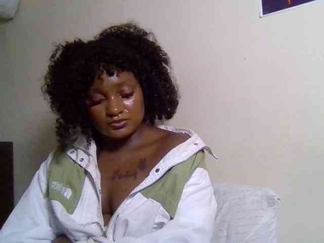 SweetKimmie webcam