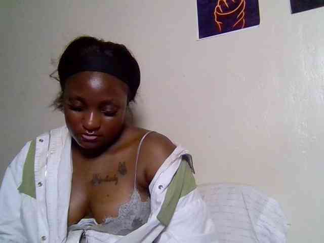 SweetKimmie webcam