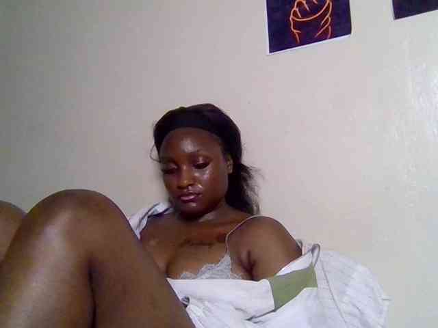 SweetKimmie webcam