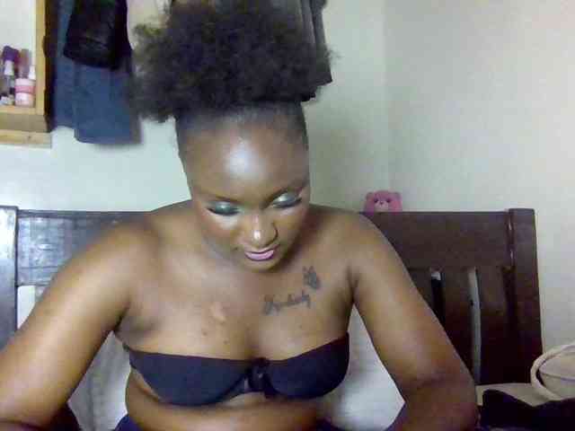 SweetKimmie webcam