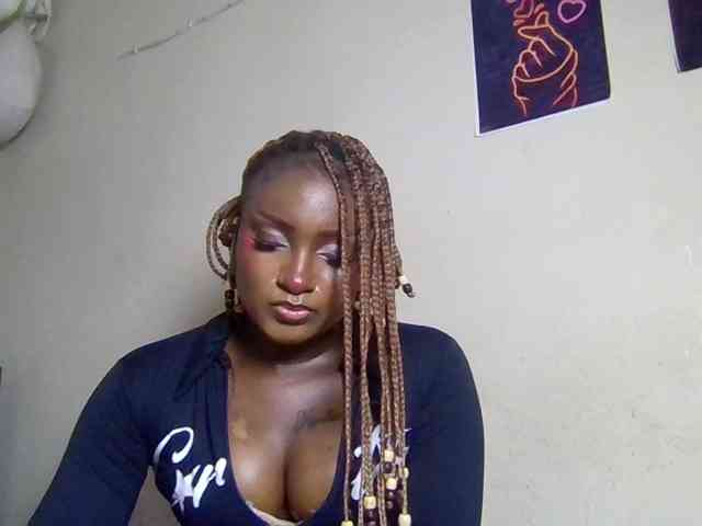 SweetKimmie webcam