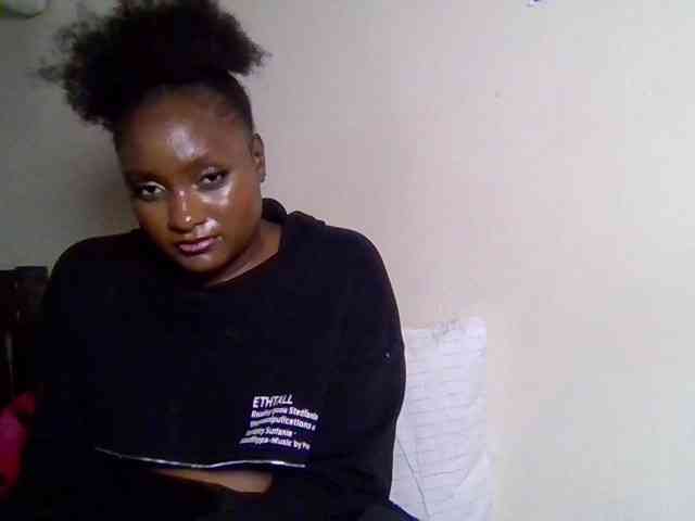 SweetKimmie webcam