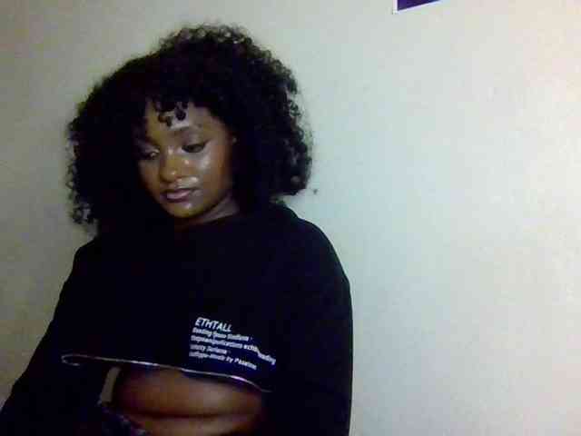 SweetKimmie webcam