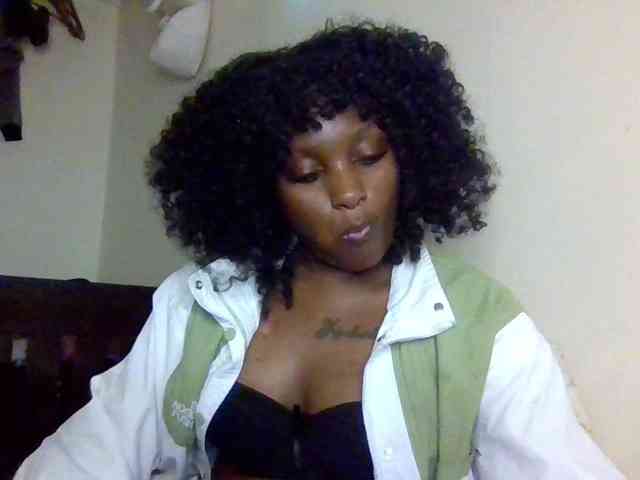 SweetKimmie webcam