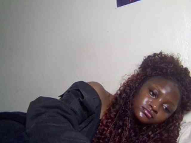 SweetKimmie webcam