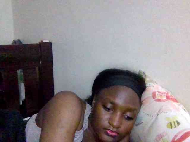 SweetKimmie webcam