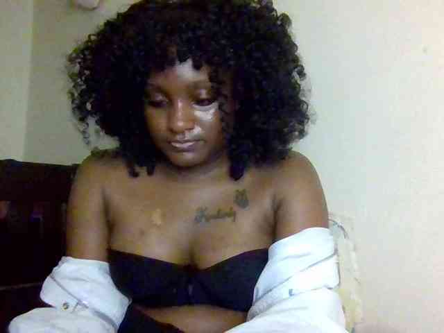 SweetKimmie webcam