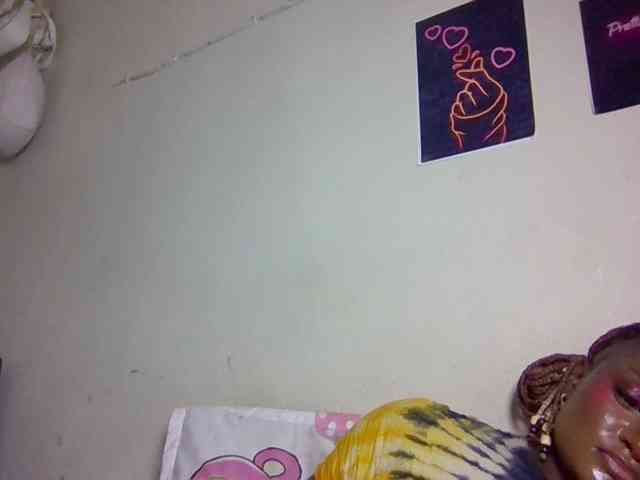SweetKimmie webcam