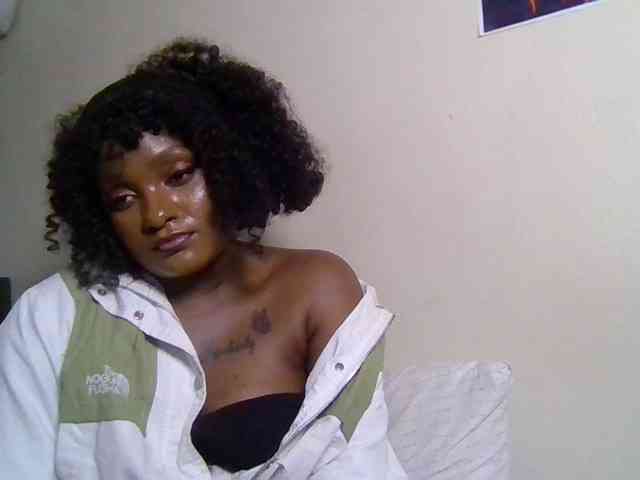 SweetKimmie webcam