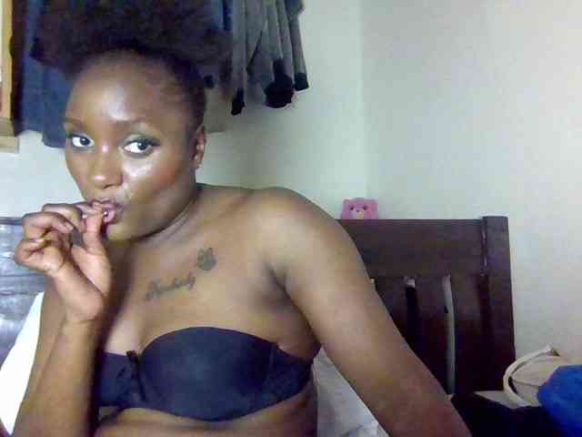 SweetKimmie webcam