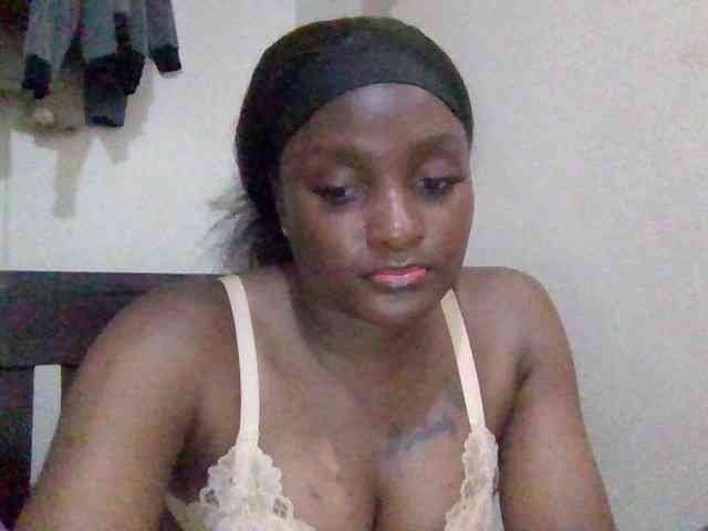 SweetKimmie webcam