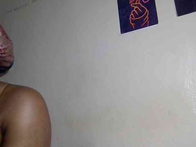 SweetKimmie webcam