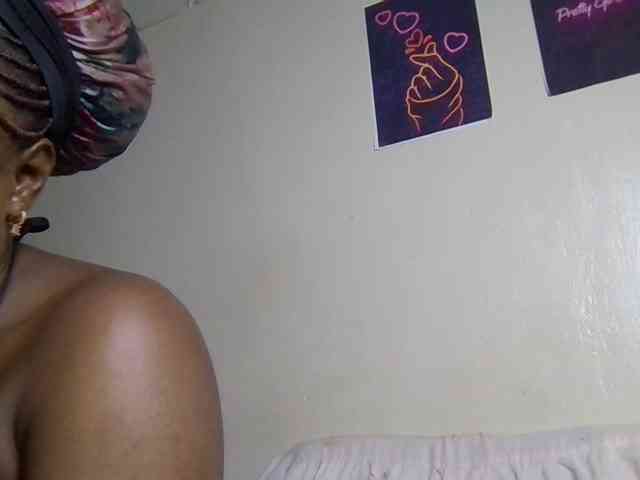 SweetKimmie webcam